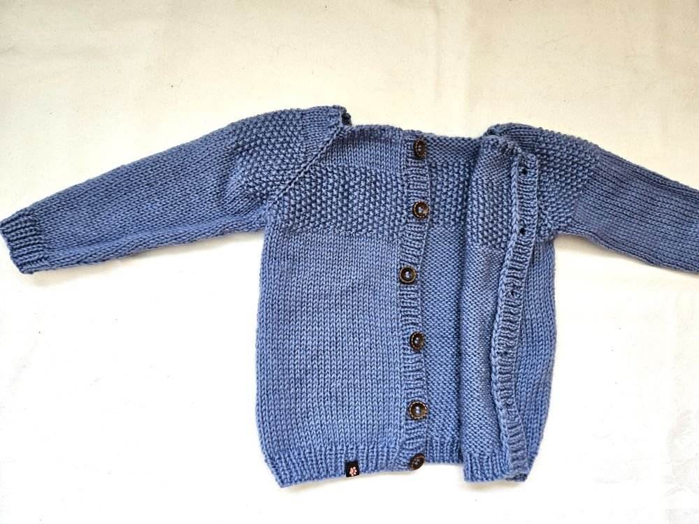 Strickjacke Baby Blau Bio in und der Größe 74/80 10-12 month - Shop Pekusch