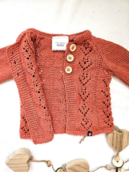 Baby Strickjacke Tomatenrot in Größe 68/74 7-9 Month - Shop Pekusch