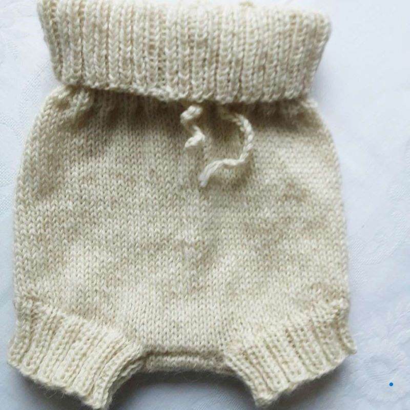 Windelhosen aus Fett/Lanolinwolle in 3 Größen - Shop Pekusch